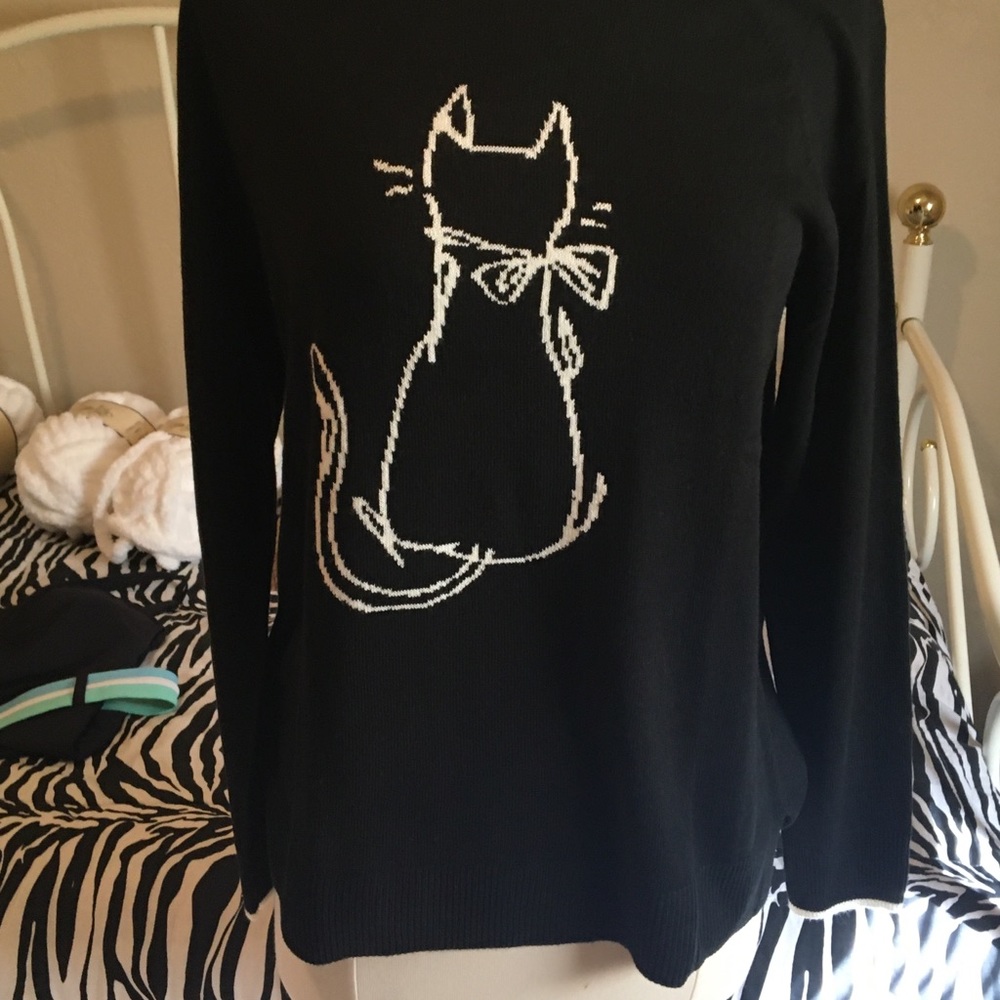 Brand new kitty sweater.